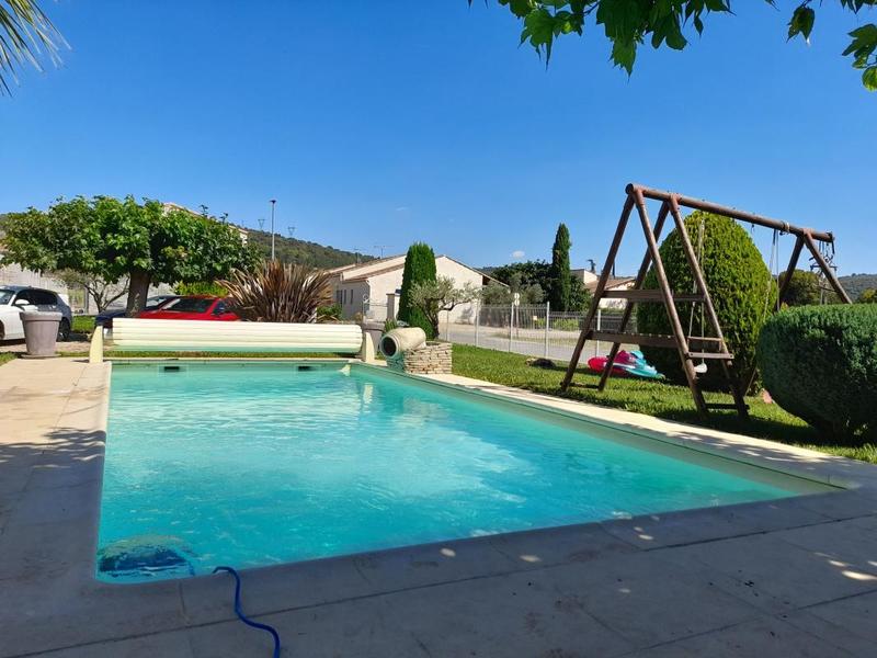 Propriété - 217 m² - 7 pièces