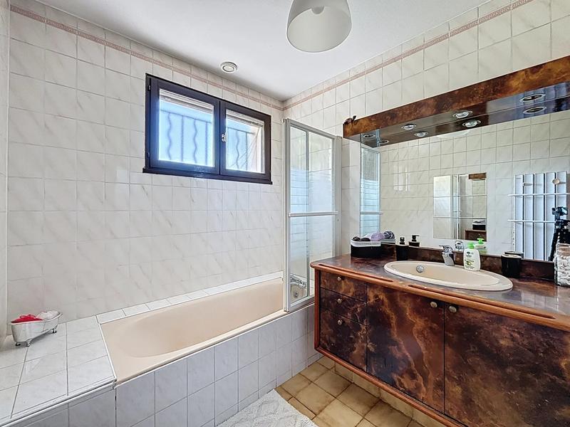 Maison - 108 m² - 5 pièces