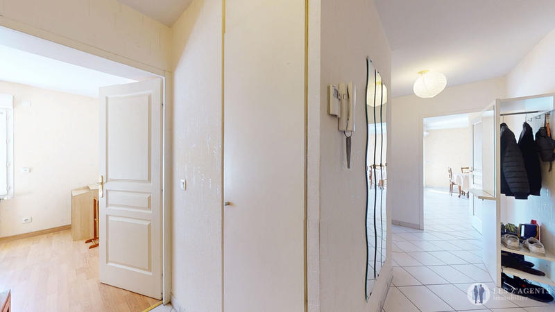 Appartement - 82 m² - 4 pièces