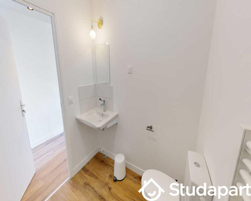 Chambre - 150 m² - 1 pièce