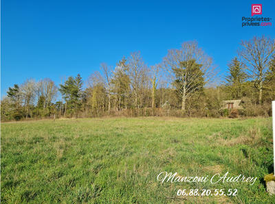 Terrain constructible - 1 240 m²