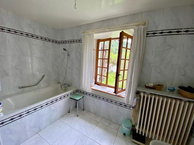 Maison - 295 m² - 9 pièces