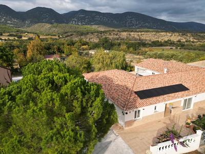 Maison - 310 m² - 7 pièces