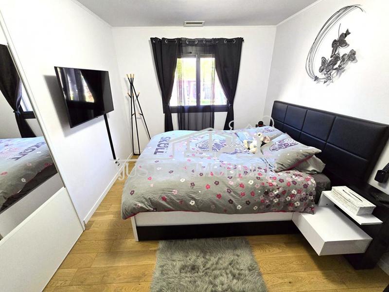 Villa - 200 m² - 7 pièces