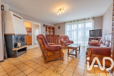 Maison - 97 m² - 5 pièces
