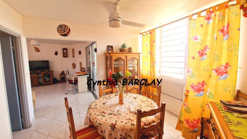 Appartement - 96 m² - 4 pièces