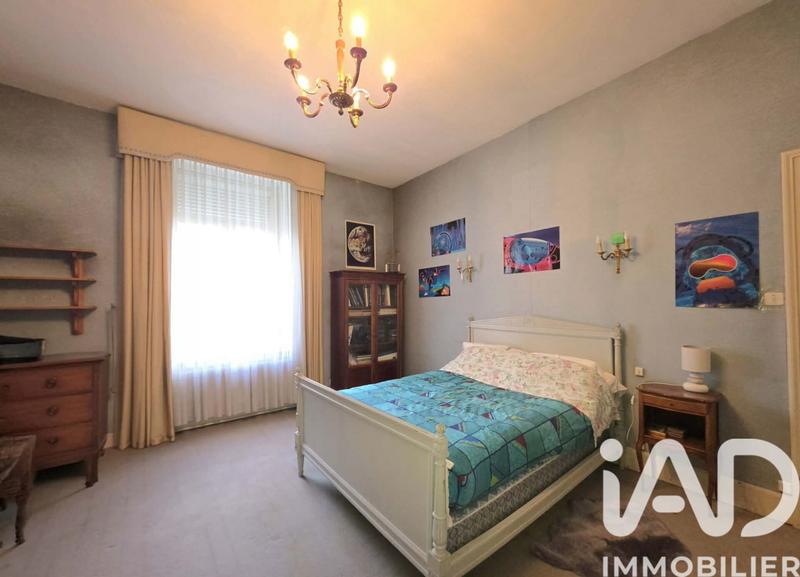 Maison - 292 m² - 12 pièces