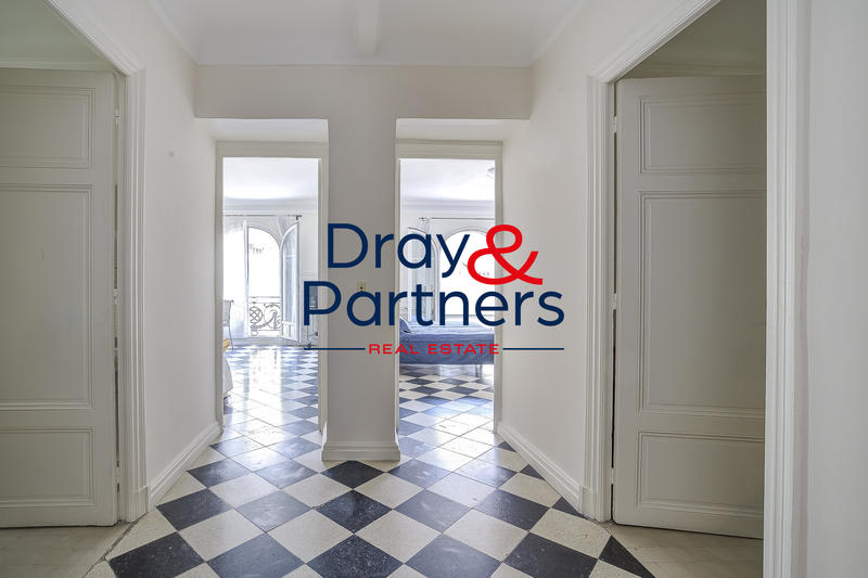 Appartement - 65 m² - 2 pièces