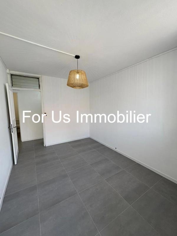 Appartement - 100 m² - 3 pièces