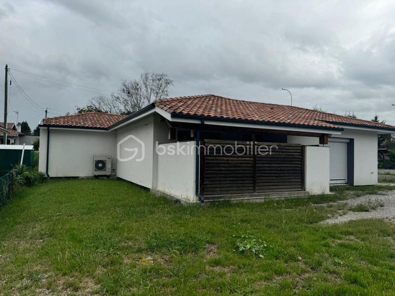 Local commercial - 125 m² - 4 pièces