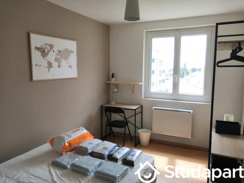 Chambre - 9 m² - 1 pièce