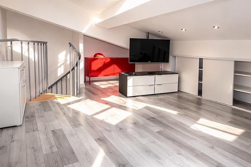 Appartement - 80 m² - 6 pièces