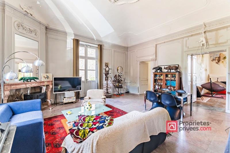 Loft - 135 m² - 3 pièces