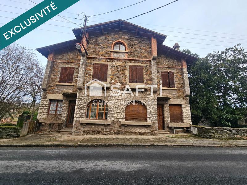 Maison - 260 m² - 9 pièces