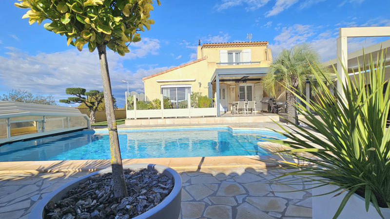 Maison - 104 m² - 4 pièces