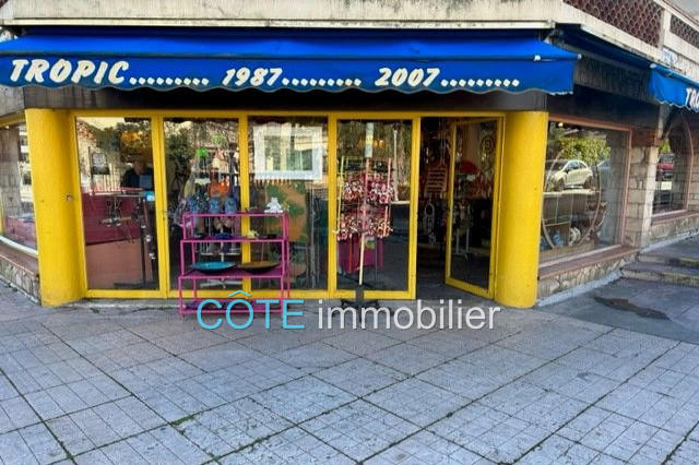 Local commercial - 166 m²