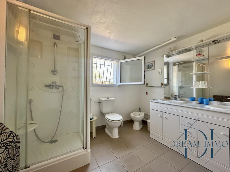 Maison ancienne - 322 m² - 7 pièces