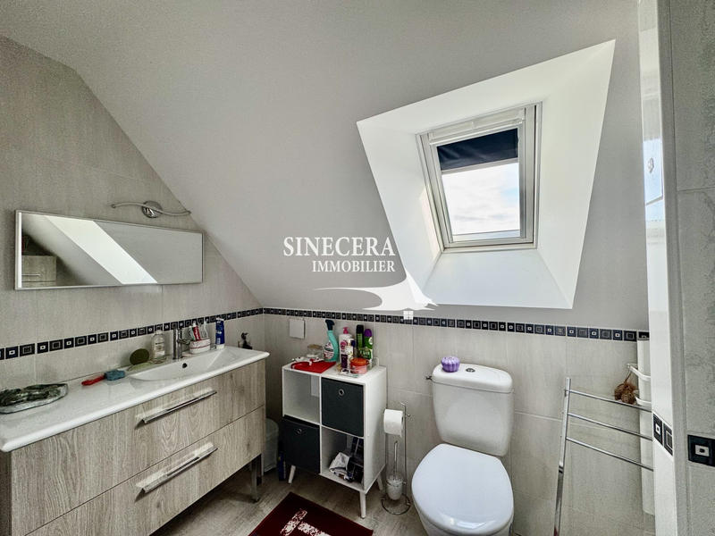 Maison traditionnelle - 181 m² - 7 pièces