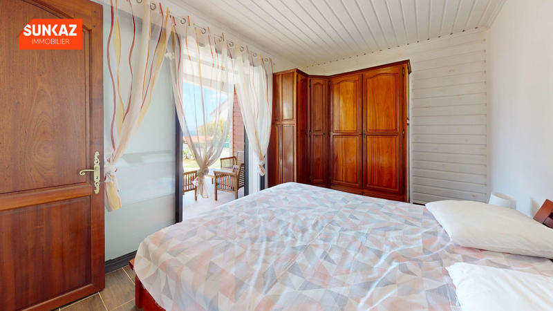 Maison - 159 m² - 9 pièces