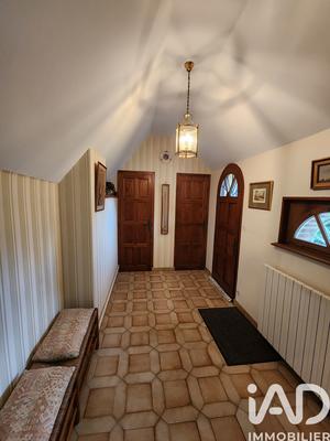 Maison - 223 m² - 5 pièces