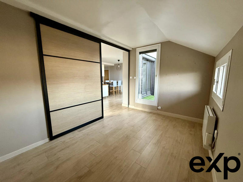 Appartement - 120 m² - 5 pièces
