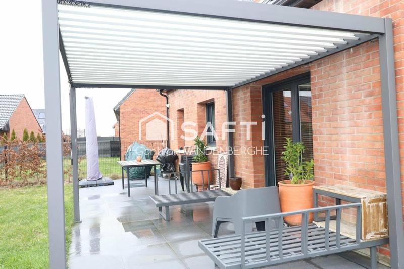 Maison - 95 m² - 5 pièces