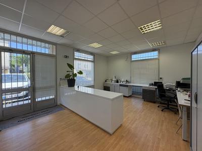 Local d'activités - 138 m²