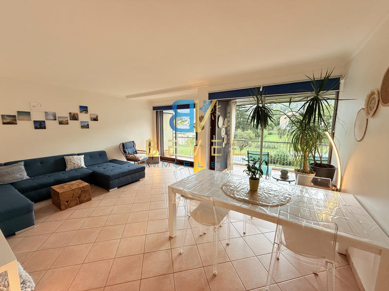 Appartement - 88 m² - 4 pièces