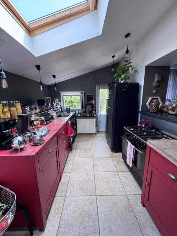 Maison - 92 m² - 4 pièces