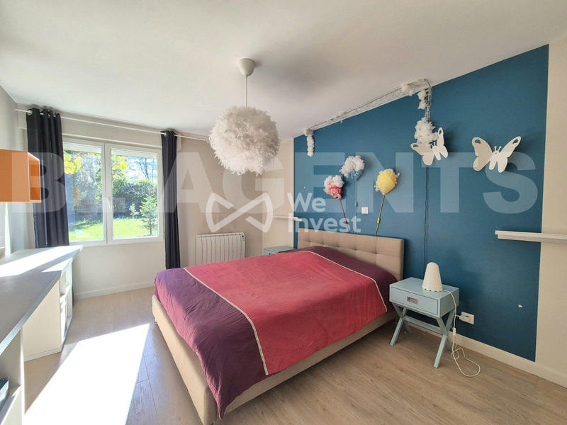 Maison - 215 m² - 7 pièces