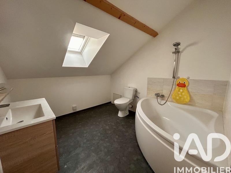 Maison - 90 m² - 5 pièces