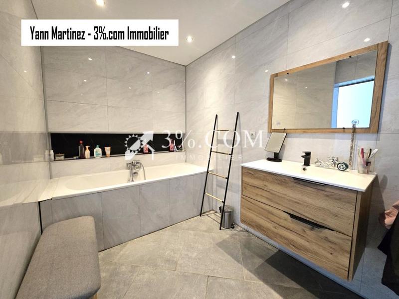 Maison - 101 m² - 4 pièces