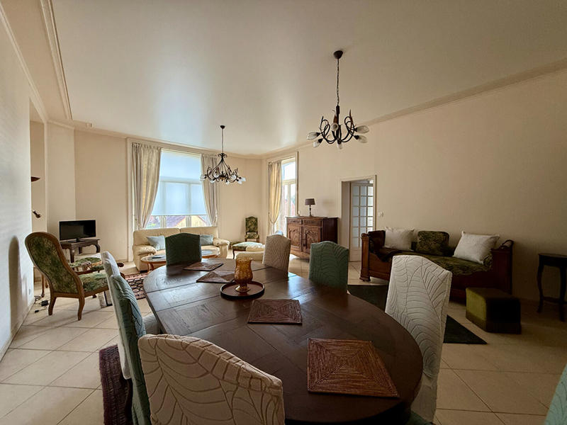 Appartement - 146 m² - 4 pièces