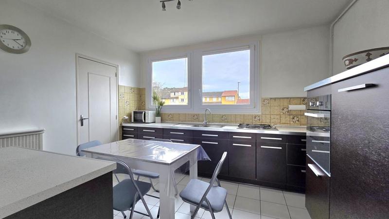 Appartement - 83 m² - 4 pièces