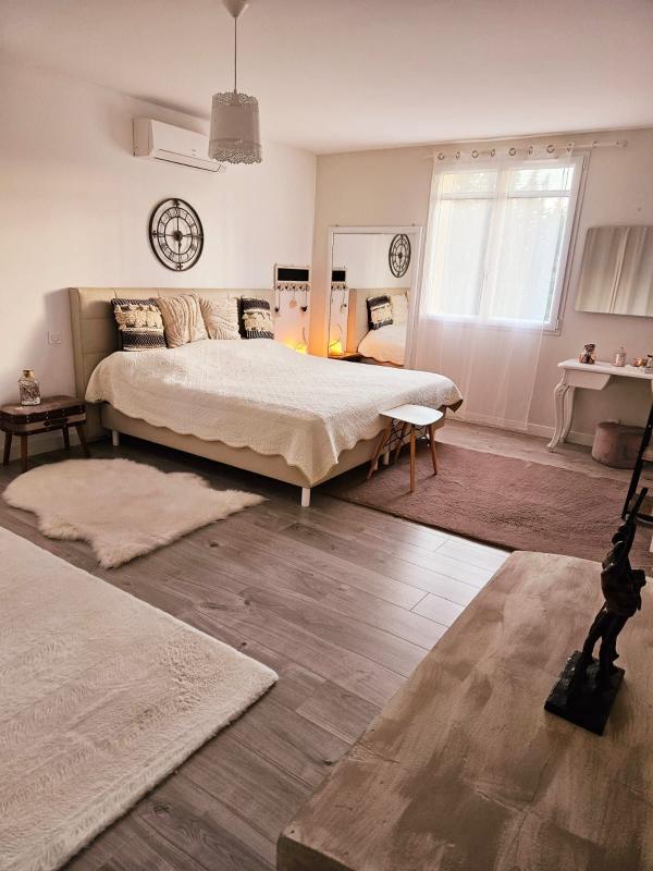 Maison - 181 m² - 7 pièces