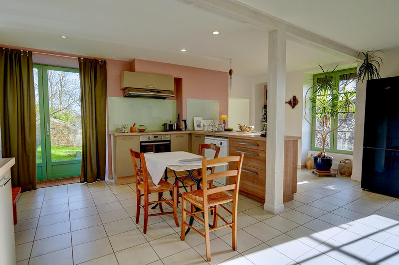 Maison - 195 m² - 7 pièces