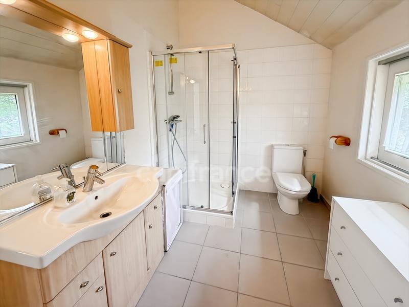 Maison - 194 m² - 7 pièces