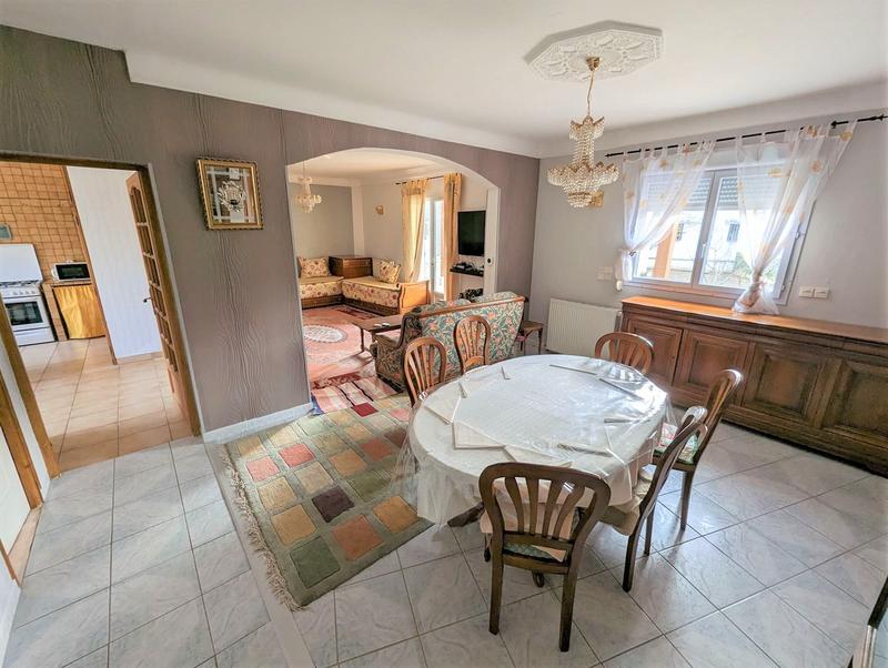 Maison - 145 m² - 6 pièces