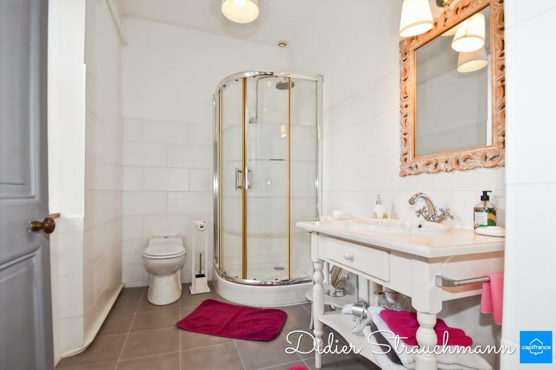 Maison - 322 m² - 8 pièces