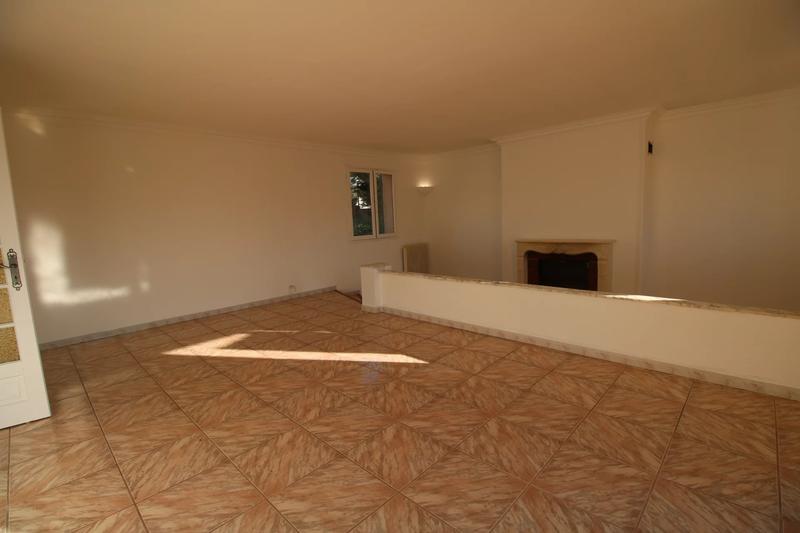 Villa - 223 m² - 8 pièces