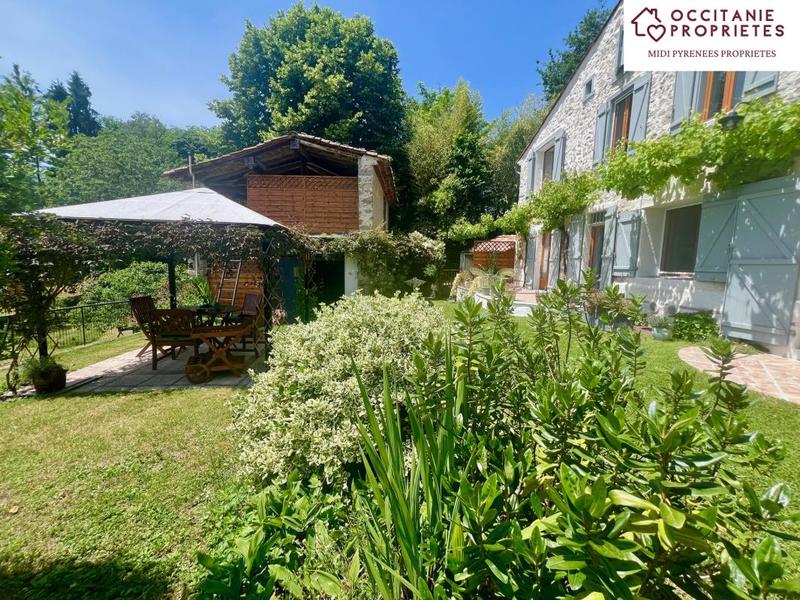 Propriété - 153 m² - 7 pièces