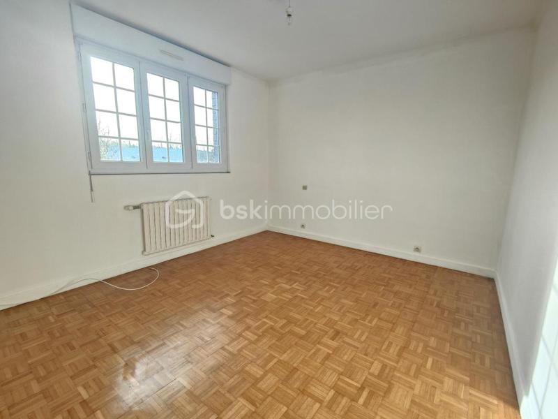 Maison - 99 m² - 5 pièces