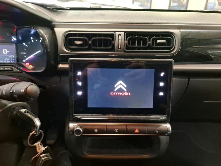 Citroën C3 III (2) Bluehdi 100 s&amp;S Societe Feel Nav Bvm6