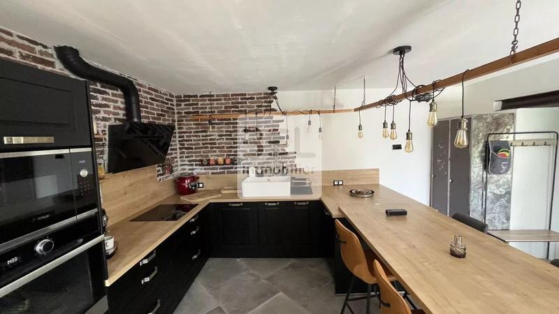 Corps de ferme - 212 m² - 11 pièces