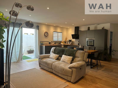 Maison - 84 m² - 4 pièces