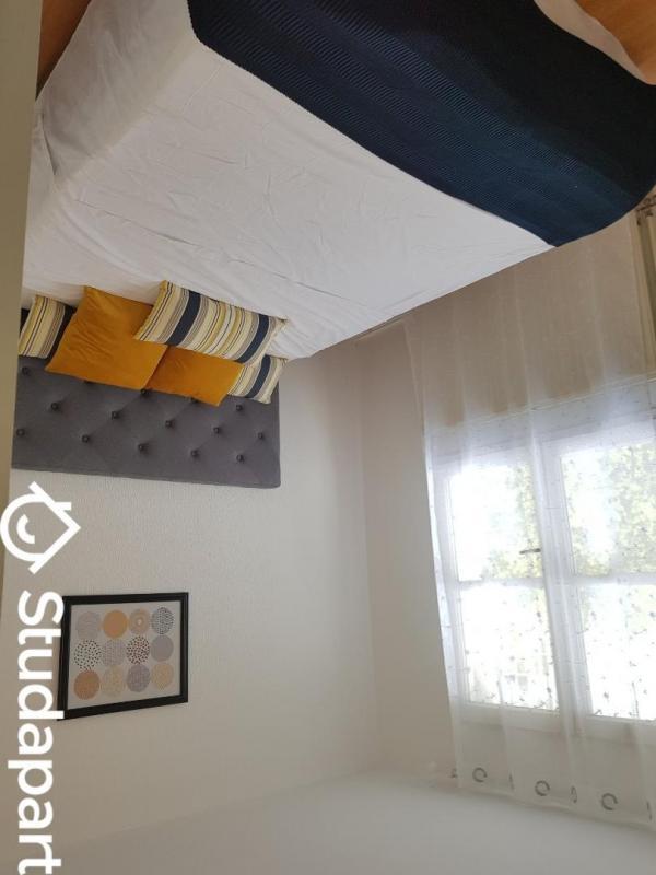 Chambre - 9 m² - 1 pièce