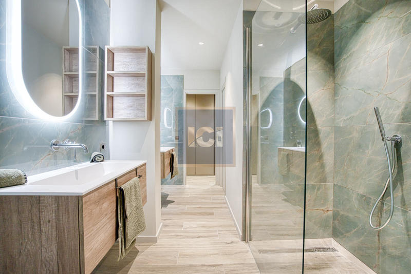 Villa - 268 m² - 6 pièces