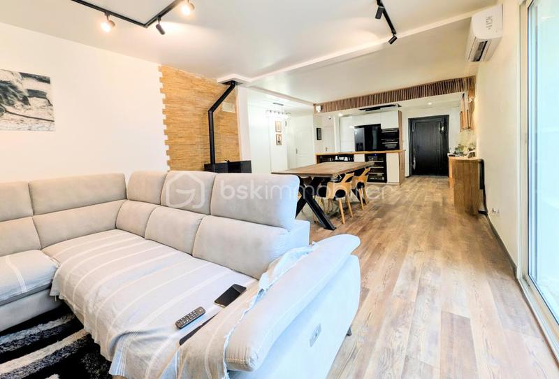 Maison - 174 m² - 6 pièces