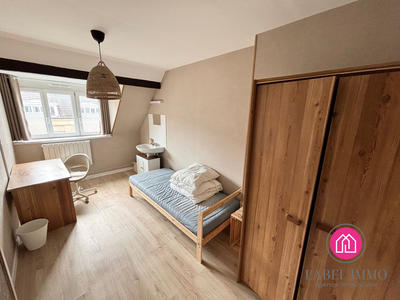 Appartement - 60 m² - 5 pièces