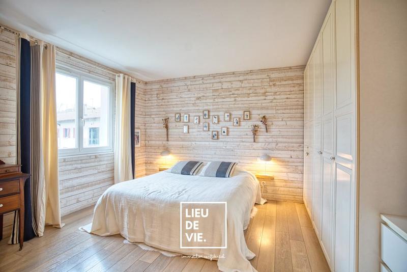 Maison ancienne - 210 m² - 8 pièces